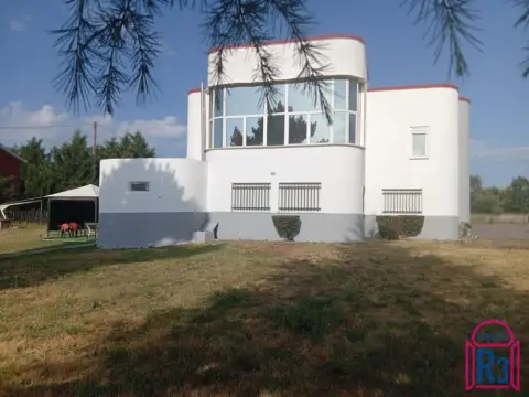 Chalet en Urbanización Estrella de Izar