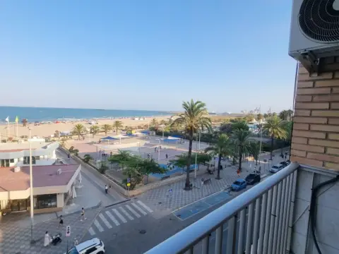 Apartamento en Les Illes