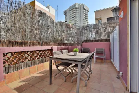 Piso en Carrer de Déu i Mata, nº >