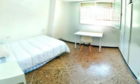 Habitación en Les Tendetes