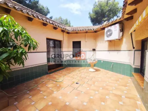 Chalet en El Bosque