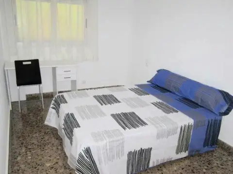 Habitación en La Creu Coberta
