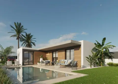 Casa en Cerca del Aeropuerto, Cerca de Campo de Golf, Campo, Cerca de Escuelas, Hospital, Zona Residencial,