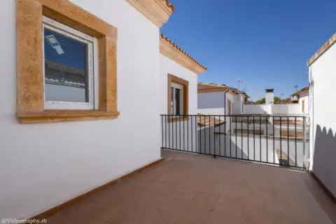 Casa unifamiliar en calle de Syrah, nº >