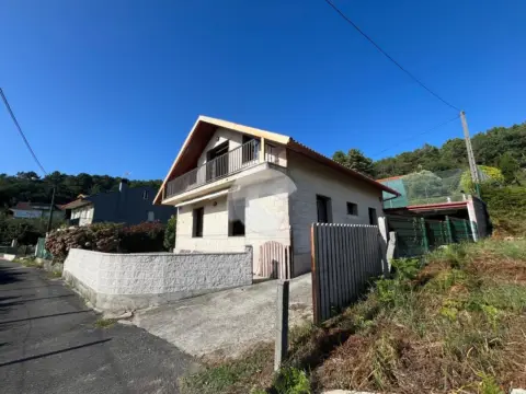 Casa en A Ribeira de Maio -Muros