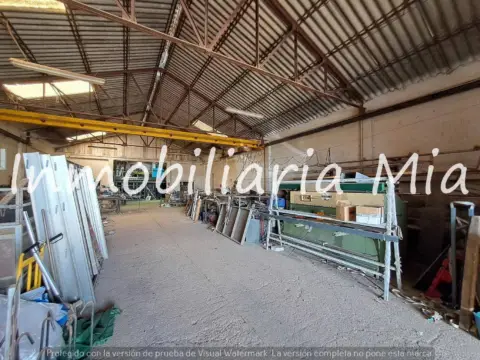 Nave industrial en Campillo