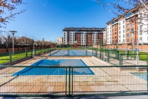 Apartamento en calle Platino, 2