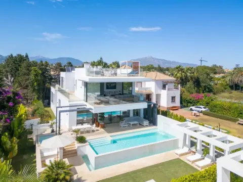 Departamento en venta con baja de precio en El Paraíso-Atalaya-Benamara
