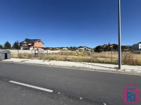 Terreno en calle Ejército del Aire, 10