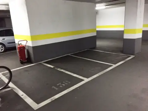 Garaje en Barajas