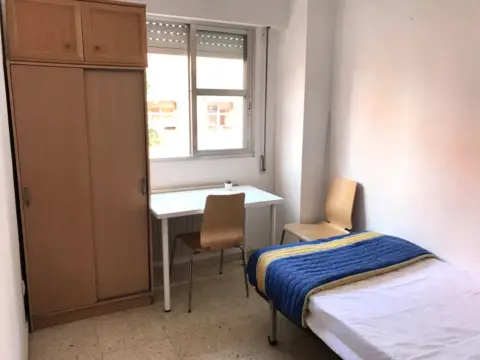 Habitación en Palomeras Bajas