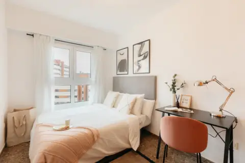 Habitación en Ciutat de les Arts i de les Ciències