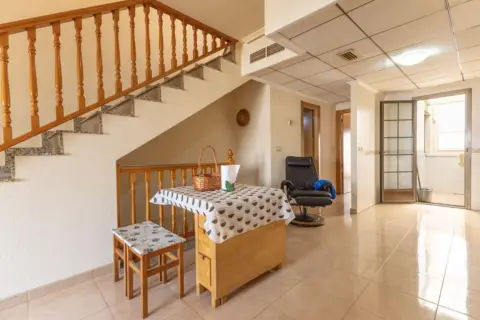 Casa adosada en calle >C. Italia, nº >