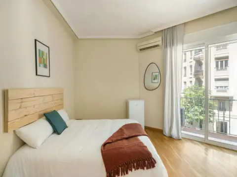Habitación en Castellana