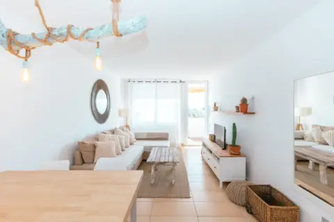 Piso en calle >Av. 8 Dagost, nº >