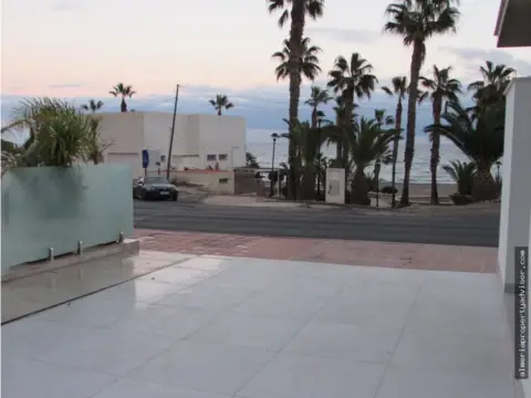 Piso en Almería (1/5)