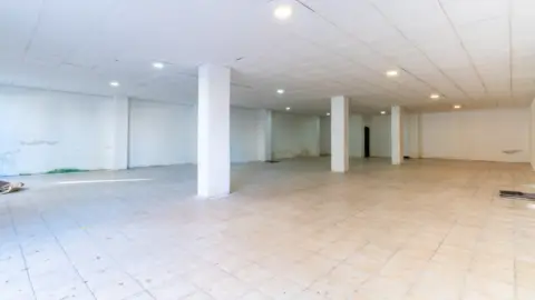 Local comercial en Ciu Centro