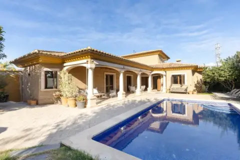 Casa unifamiliar en Carrer Teuladí, 8