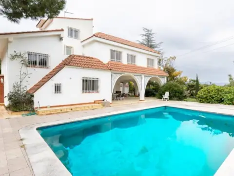 Casa unifamiliar en calle C. Salvia, nº 19