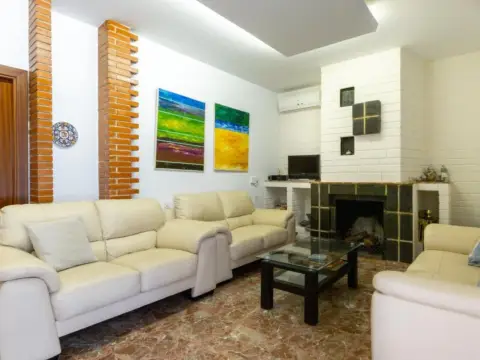 Casa unifamiliar en calle C. Salvia, nº 19