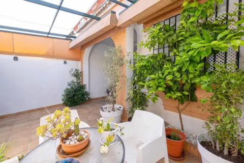Casa pareada en calle >C. Reina Sofía, nº >