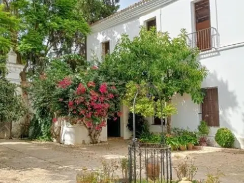 Casa unifamiliar en calle >A-49, nº >24