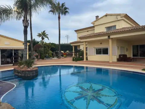 Chalet en Montahud