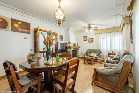 Casa unifamiliar en calle del Sol Naciente, nº >