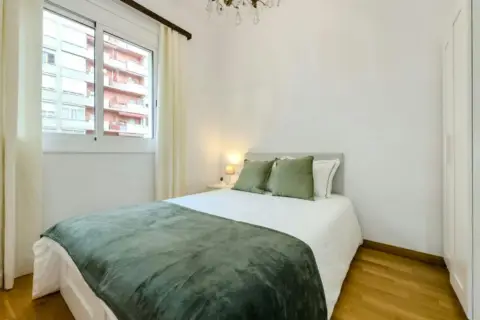 Habitación en El Camp d'en Grassot-Gràcia Nova