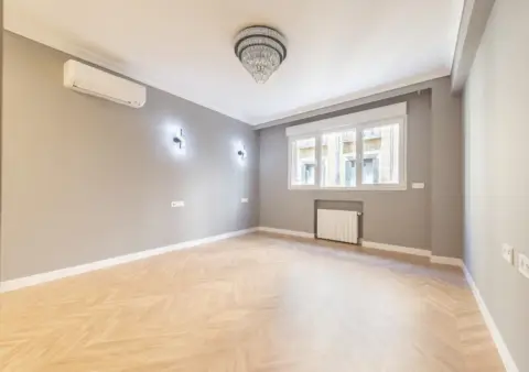 Estudio en calle >C. del Molino de Viento, nº >