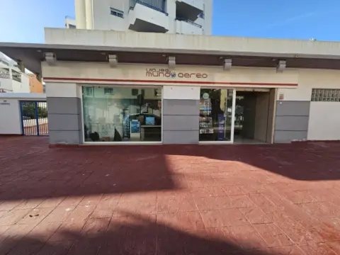 Local comercial en calle >C. Skal, nº >