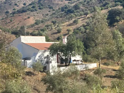 Casa en calle >Polígono 23 Parcela 90 Las Fuentes. Almogia (Mála, nº >