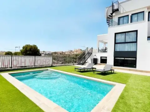 Casa pareada en calle >calle Orihuela 511  Algorfa, nº >