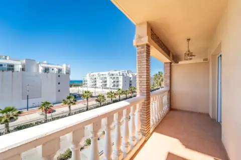Piso en calle >Carr. de Almería, nº >