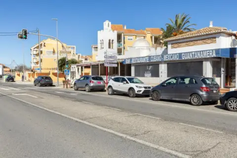 Local comercial en calle >Carr. de Les Marines A Dénia, nº >