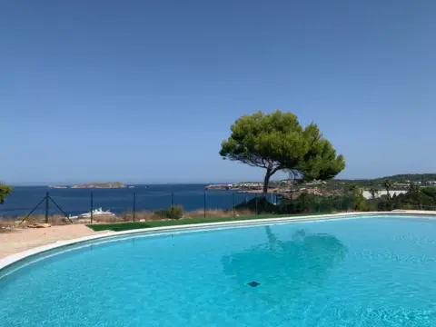Dúplex en Cala Tarida