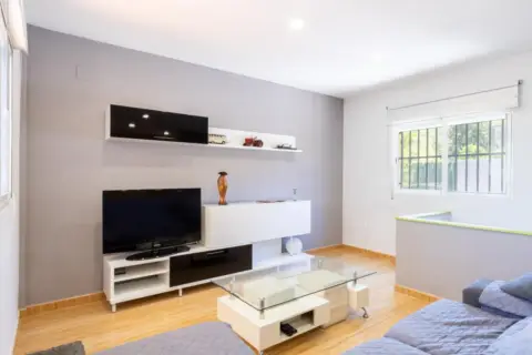 Casa unifamiliar en calle >calle Collao, nº >32