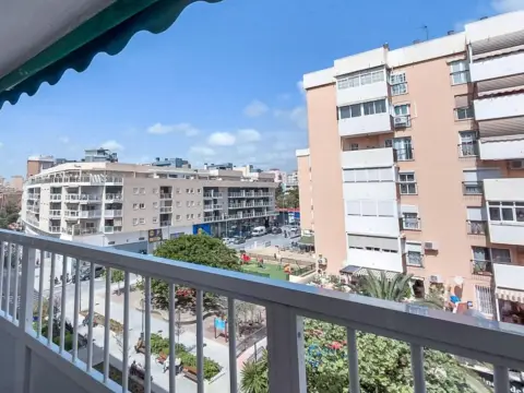 Piso en calle >P.º de los Tilos, nº >