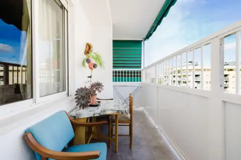 Piso en calle >P.º de los Tilos, nº >