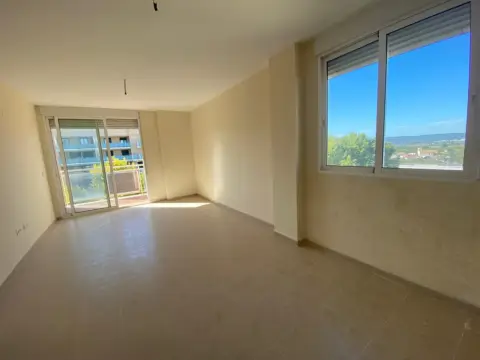 Piso en Avenida