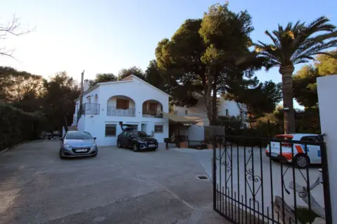Chalet en Las Rotas
