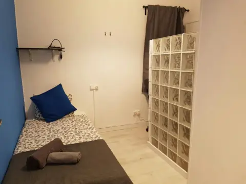 Habitación en El Camp de l'Arpa del Clot