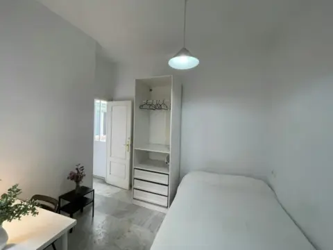Habitación en Feria-Alameda
