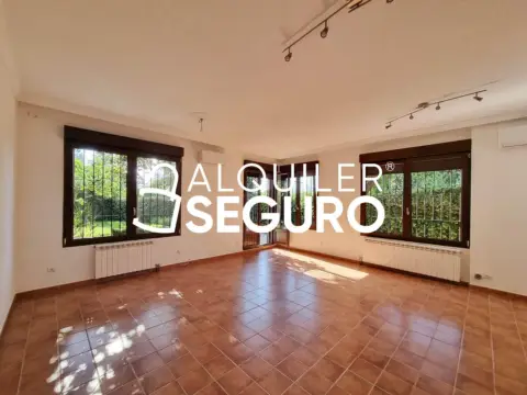 Chalet en Zona Pueblo