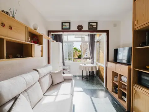 Estudio en calle >Av. Marysol, nº >