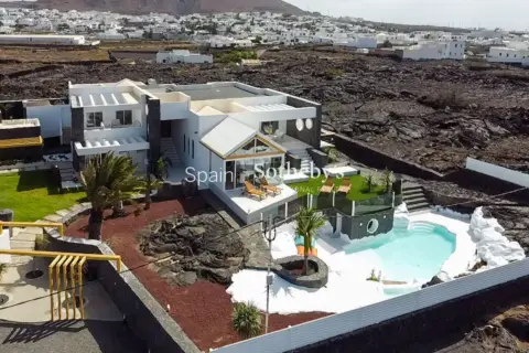 Casa en calle de Teófilo Gautier