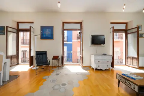 Piso en calle >C. San Francisco, nº >