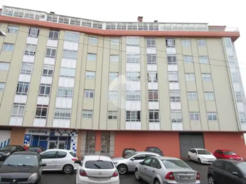 Local comercial en Camino Pino, 76