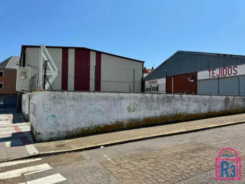 Nave industrial en Polideportivo