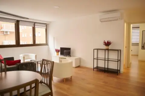 Piso en calle >C. de Ramón de Santillán, nº >